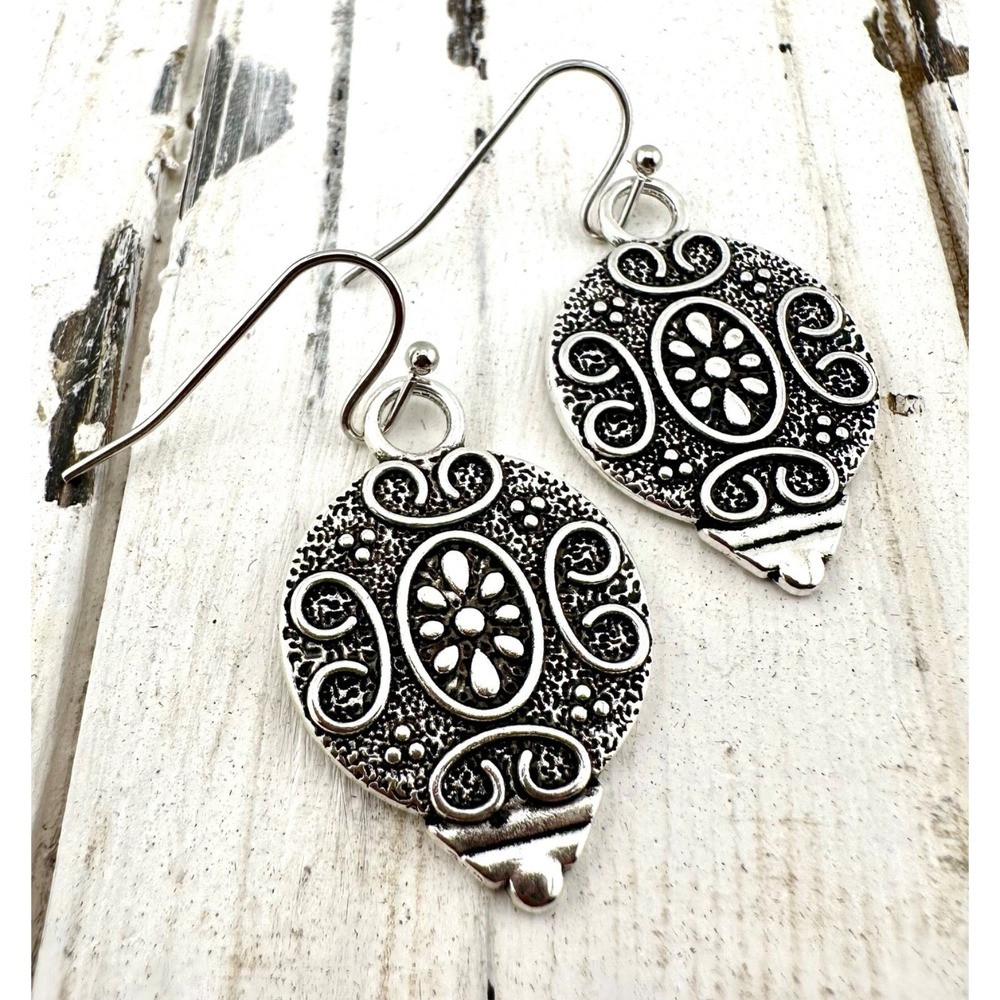 Ornamental Engraved‎ Earrings Silver Tone Teardrop NEW